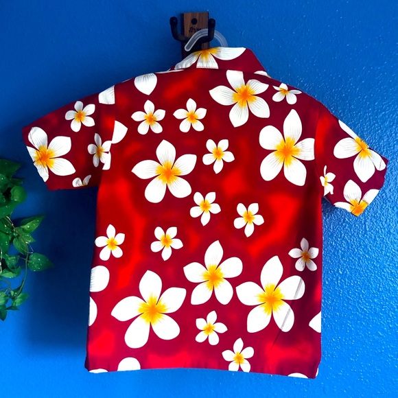 Kids Hawaiian Shirt. Short Sleeve. Red, Yellow and White Flower Pattern. Size 4. - Picture 3 of 5